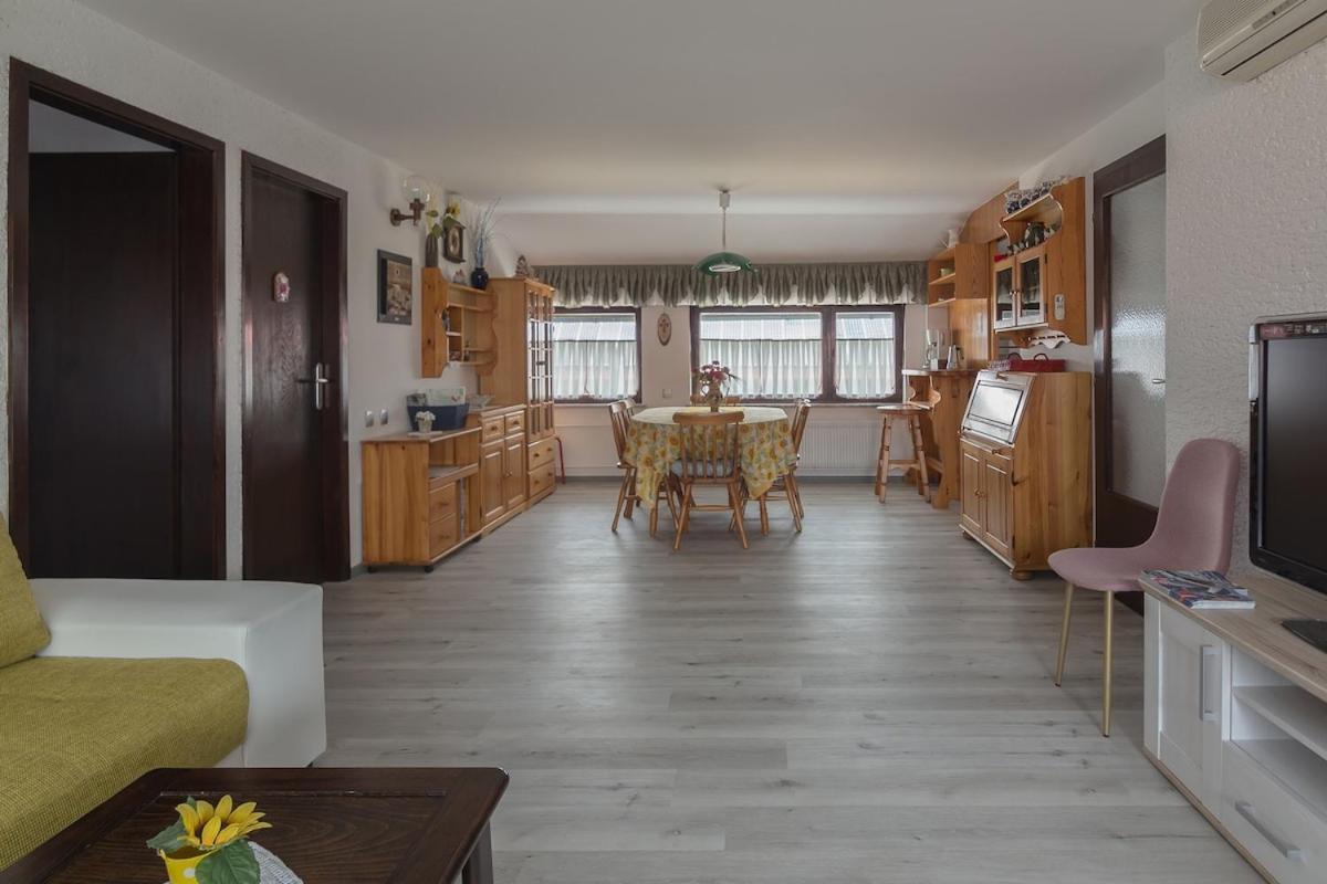 Family Apartment Nakiteya 卢布尔雅那 外观 照片